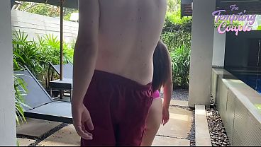 Gadis Thailand Menggoyang Klien Bule Dengan Kontol Besar Untuk Oral, Bercinta, Dan Squirting!