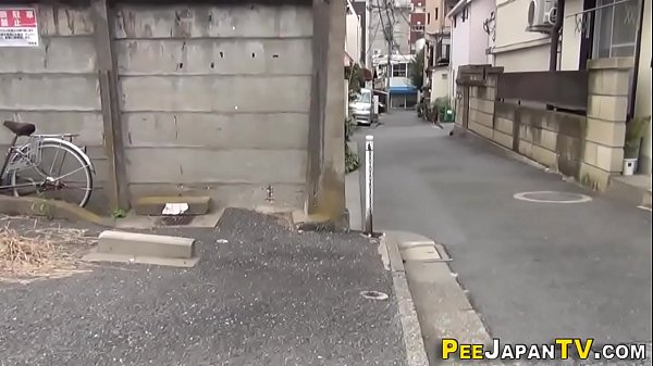 Orang Asia Ngeluarin Hawa Nafsu Di Tempat Gelap, Sampe Lembab Semua.