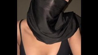 Nih Goyang-goyang Montoknya Arab, Muslim, Hijab Yang Bikin Makin Haus!