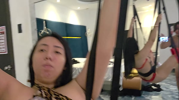 Aku Ngewein Ibu Tiri Cina Baruku Di Hotel Murahan.