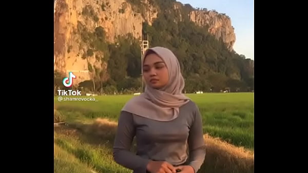 Hijab Goyang Bikin Kelojotan, Parah Sih