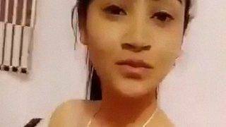 Desi Bocil Telanjang Pake Filter Lucu Yang Bikin Ngilu