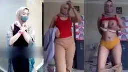 Tiktoker Jilbab Pamer Dada Montok Mulus Bikin Greget