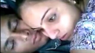 Video Mesum Pasangan Gujrati, Bikin Makin Greget