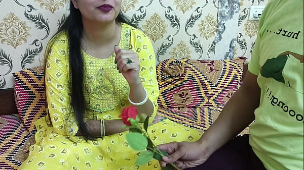 Valentine Spesial India – Si Kakak Tiri Ngajak Saara Adik Tiri, Tapi Rencana Aslinya Disembunyiin Pake Bahasa Hindi Biar Makin Hot.