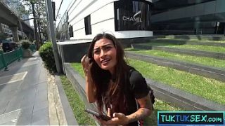 Payudara Montok Mulus Thai Milf Montok Ngewe Seru Sama Bule Gede