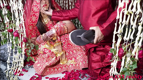 Malam Pertama Pernikahan India, Ngewe Panas Di Ranjang Pengantin, Gaya Hindi Yang Bikin Makin Basah.
