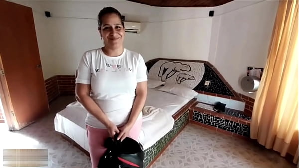Aku Ngentotin Mertuaku Di Berbagai Sudut Kota Karena Pacarku Ninggalin Aku Di Kencan – Bagian 1 – Nonton Porno