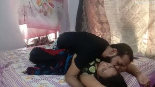 Video Bokep Kakak Adik Tiri India Paling Hot, Suara Jelas, Musik Bikin Tegang