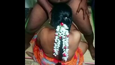 Ibu Rumah Tangga India Ngentot Sama Om Kampung