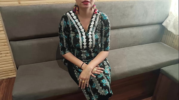 Jija Ji Ngeliat Tubuh Seksi Saali, Langsung Crot Dan Ngewe Memek Sama Bontotnya Pake Suara Hindi.