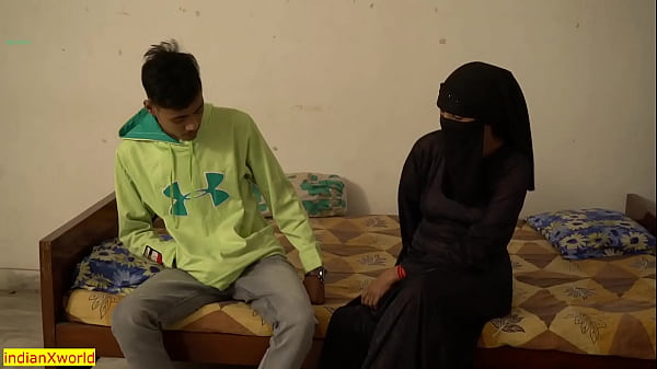 Cewek Hijab India Main Serong Sama Temen Suami! Ngentotin Bini Gue