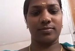 Tamil Aunty Di Kamar Mandi Lagi Bebersih Chut Basah