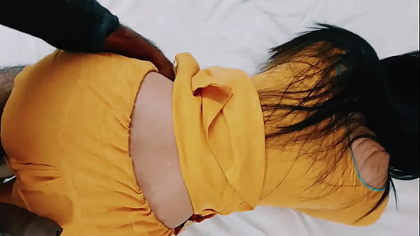 Desi Chachi Lagi Digebukin Kontol Keras Sampe Muncrat.