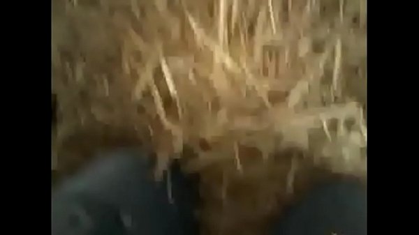Sandra Zemanova Pakai Baju Arab Seksi, Bikin Makin Menggoda.