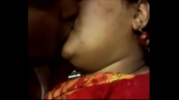 Desi Aunty, Bikin Greget Minta Digebukin