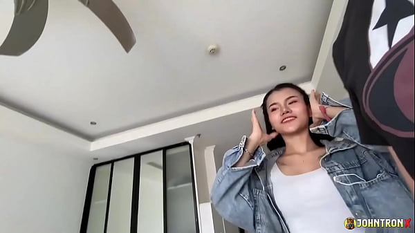Johntronx – Ngencengin Tante Thailand Muda Sampe Crott Dalam, Mulutnya Enak Banget Ngewe