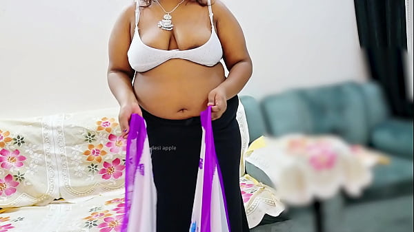 Bhabhi India Pakai Saree, Siap Digoyang-goyang Di Ranjang.