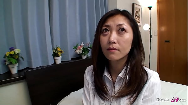 Ibu Tiri Tua Jepang Ngajak Ngentot Sampe Crot Di Dalem, Video Jav Polos