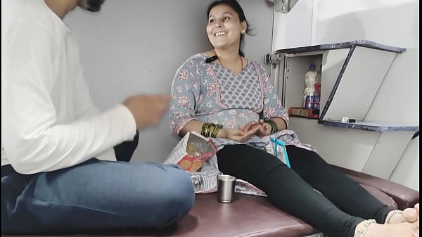 Ibu Tiri Ngewe Di Kereta Dari Kashmir Ke Kanyakumari, Bikin Basah Sepanjang Rel.