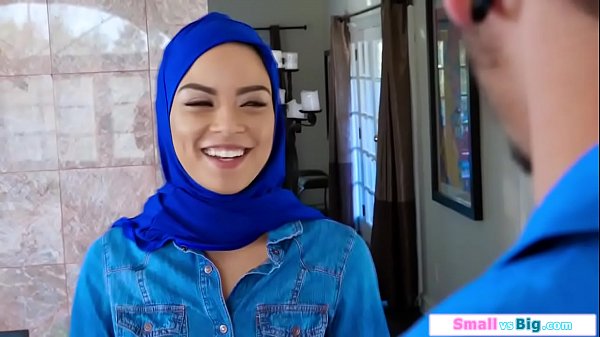 Gadis Kecil Arab Cabul Digebuk Dua Pria Besar
