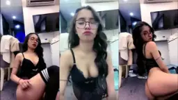 Caroline Montok Goyang Hot Bikin Tegang Di Mango Live