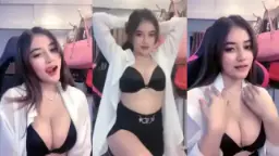 Si Cantik Lidya Danira, Goyangannya Bikin Makin Binal, Erotis Banget Bikin Nagih.