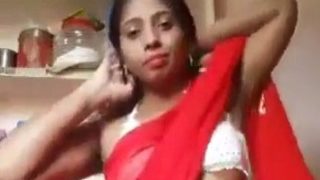 Tamil Aunty Bugil Total – Video Baju Saree Robek Habis