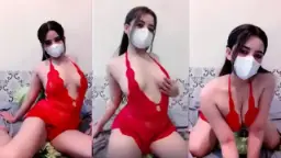 Vania Vanya Ozawa Pamer Pake Lingerie Merah, Bikin Meleleh Lihatnya