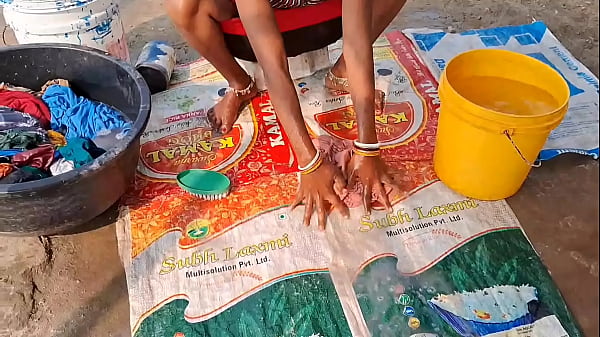 Desi Desa Istri Bini Orang Lagi Digeboy Habis-habisan, Baju Dibuka, Kontol Tembus Pantat Dalem-dalem