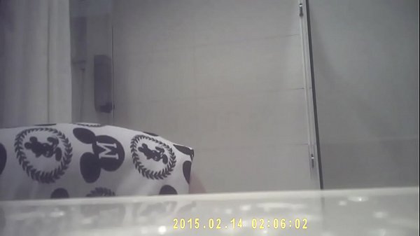 姐姐洗澡被偷拍,小奶诗诗湿身诱惑,中国风味超刺激