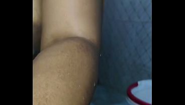 Stepw Lagi Mandi, Istri Orang Direkam Kamera Tersembunyi, Hot Banget.