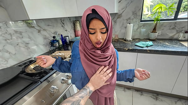 Istri Hijab Panas Ingin Selamatkan Pernikahan Dengan Belajar Ngeblow Dan Bicara Kotor – Hijablust