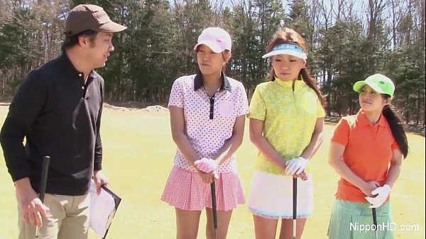 Cewek-cewek Abg Asia Main Golf Bugil, Keliatan Memeknya Kenceng