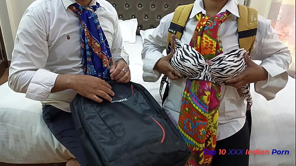 Anjing Ngentot Siswa Desi Goyangin Cewek Desi Di Hotel Oyo Pas Pertama Ketemu